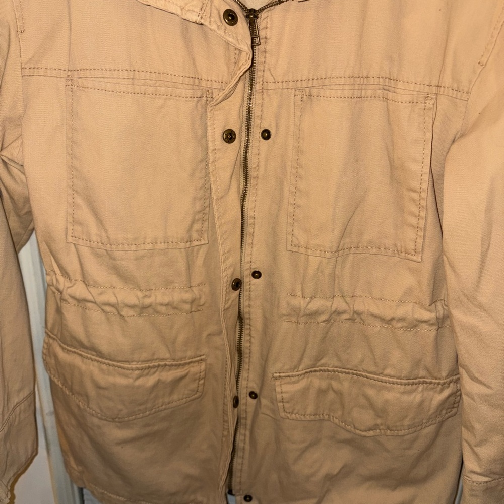 Universal Thread Beige Utility Jacket Women’s. Si… - image 2